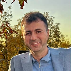 Вардан Энфенджян