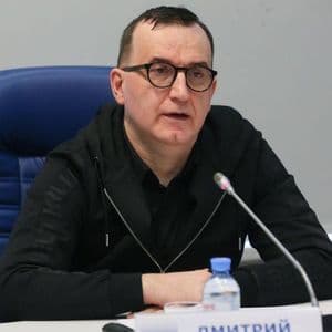 Дмитрий Назаров